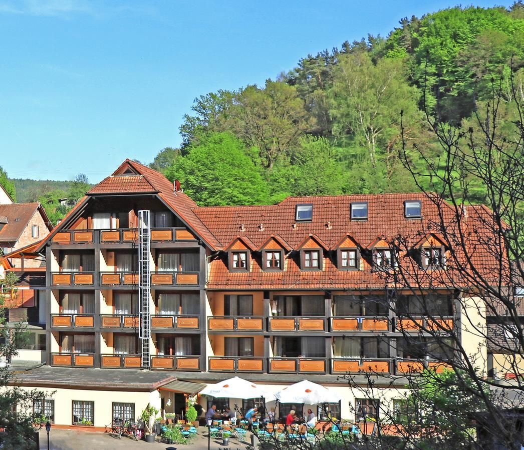 Landgasthof Zur Linde Heimbuchenthal Exterior photo